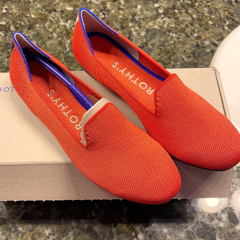 Size 6 Rothy’s Flats